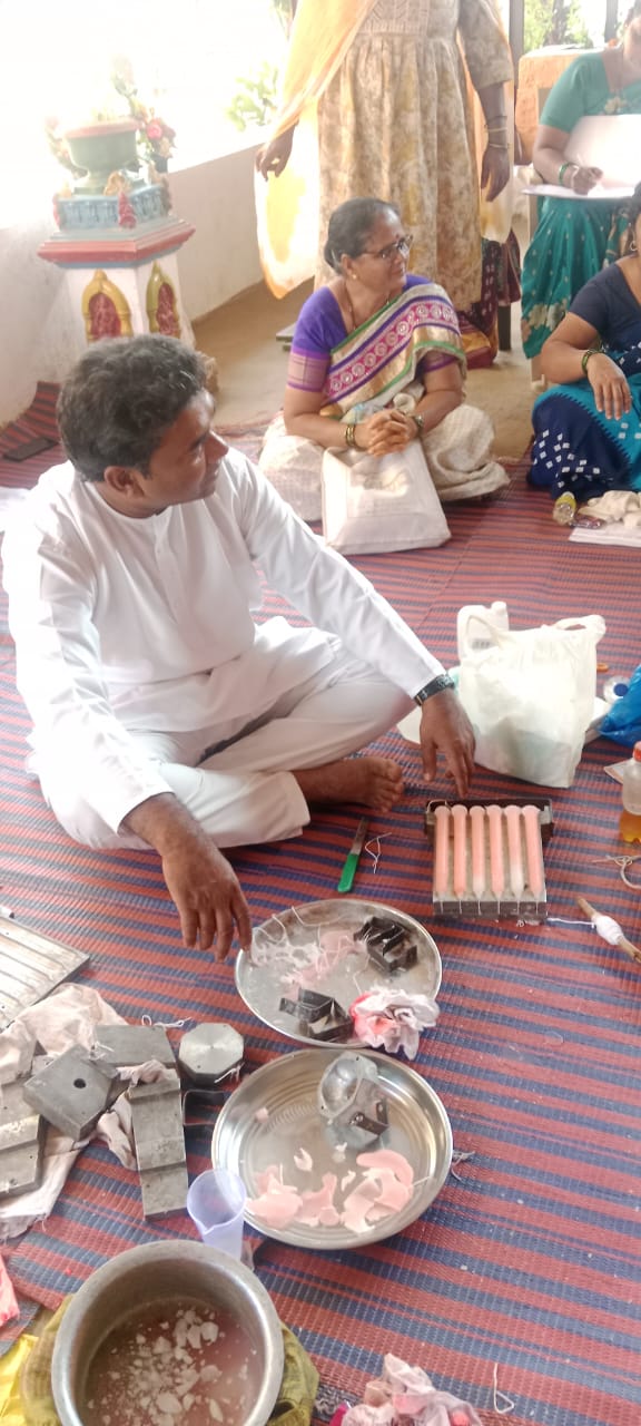 अधिक प्रतिमा 8