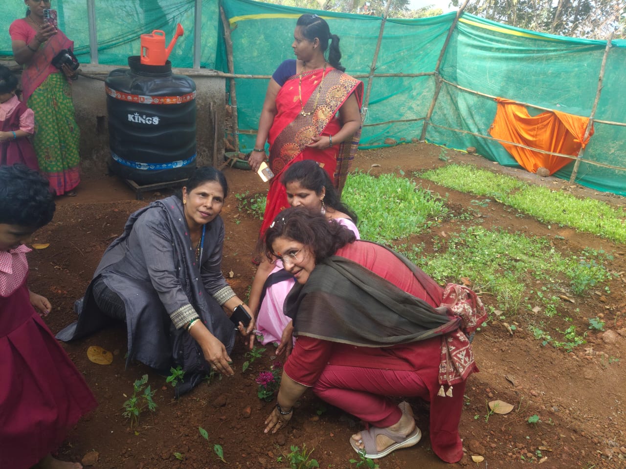 अधिक प्रतिमा 13