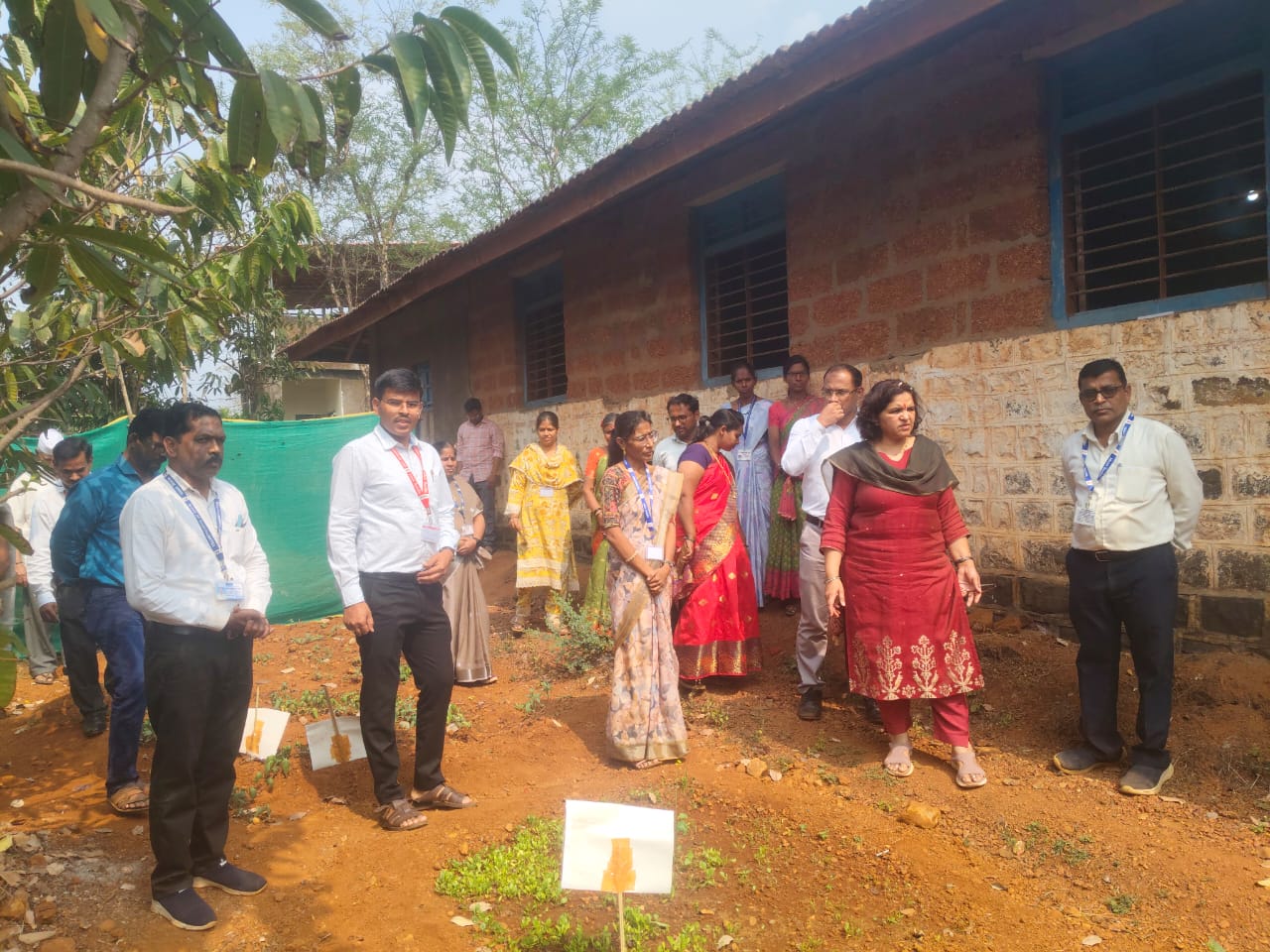 अधिक प्रतिमा 6