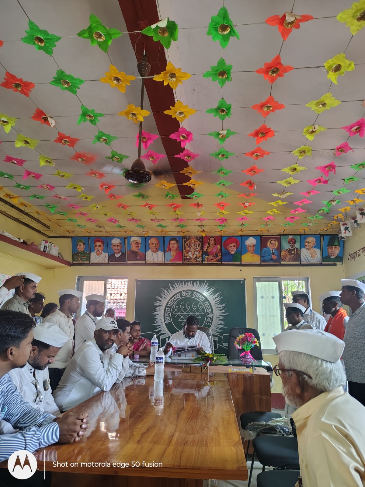 अधिक प्रतिमा 7